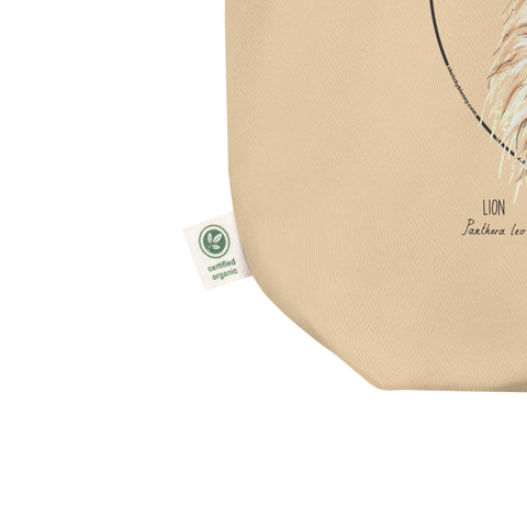 Sketchy Blenny tote bag with a beautiful, life-like print of a hand-drawn lion. 100% organic cotton. Beach bag, shopping bag, travel bag, or just as a present. PETA-approved vegan. Detail of the organic certification tag.