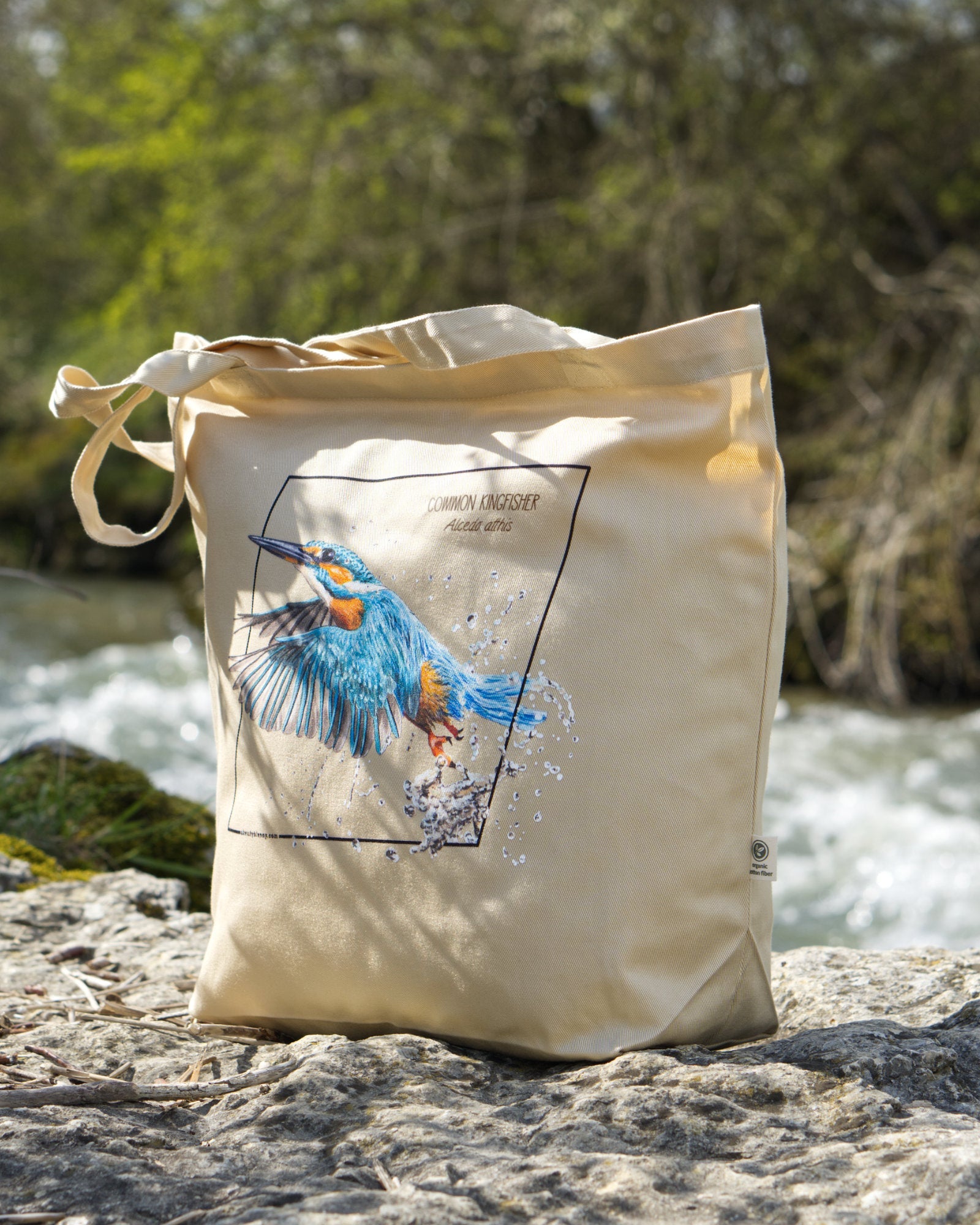 Look at all our organic tote bags. Every one with a colourful, hand-drawn animal print.