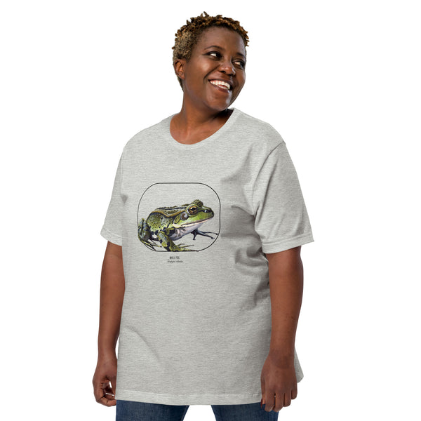 Product mockup of our beautiful marsh frog t-shirt on a plus size female model. The shirt base colour is athletic heather.